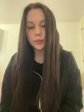 Marylallka5 live cam on StripChat