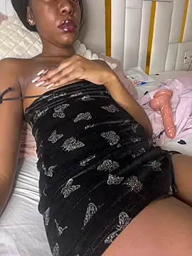 secxy-Petite live cam on StripChat