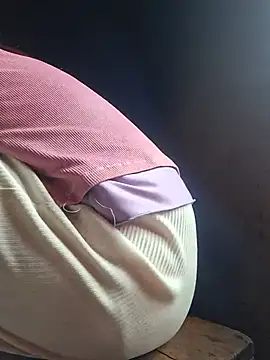 Ngph live cam on StripChat