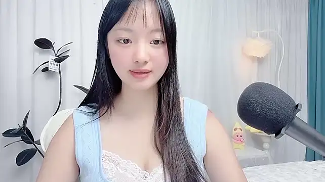 Winnie666999 live sex cam