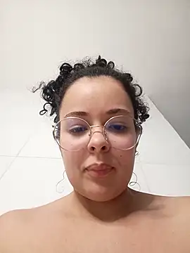 NinaSweet2 live sex cam
