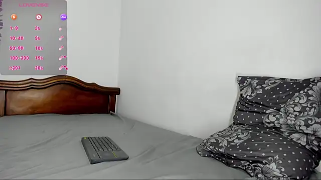 liammendoza98 live cam on StripChat