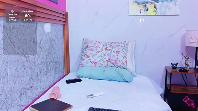 matureahomegirl live cam on StripChat