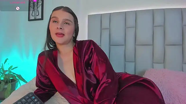 Geyn_gomezz live cam on StripChat