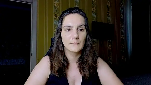 Miss-Understood live cam on StripChat