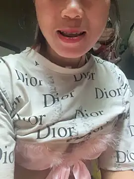 quyquy01 live cam on StripChat