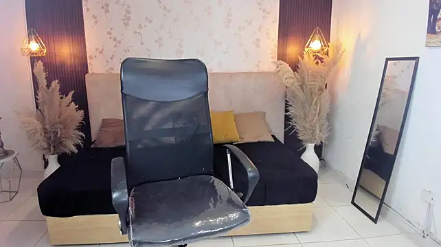 pamela-montes live cam on StripChat