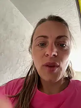 ladywithbigass Live Webcam on Stripchat