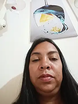 Sarahpatell live cam on StripChat