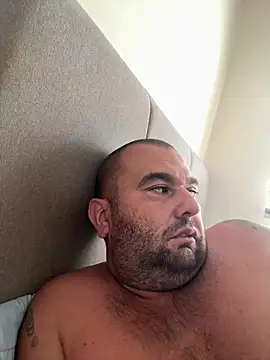 girthyplaster34 live cam on StripChat