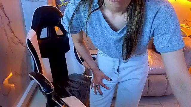 IvyDesire_Tx live cam on StripChat