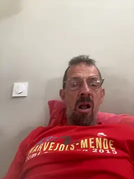 createur34 live cam on StripChat