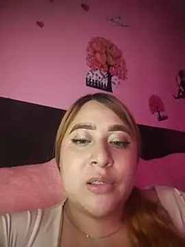 venuscopper live cam on StripChat