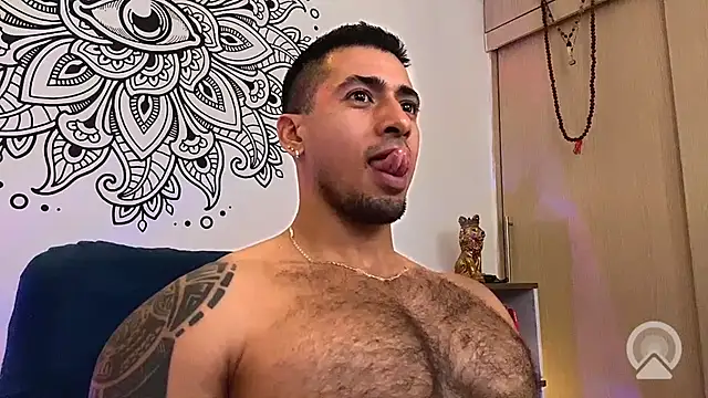aaroncolombia live sex cam