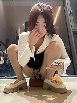 mollymm live cam on StripChat