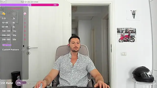 ZackFraser live cam on StripChat