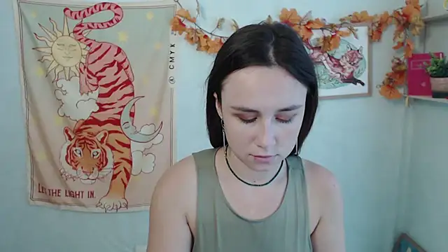 VeryVeryVeryShy_ live cam on StripChat