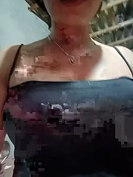 Thitay001 live cam on Stripchat