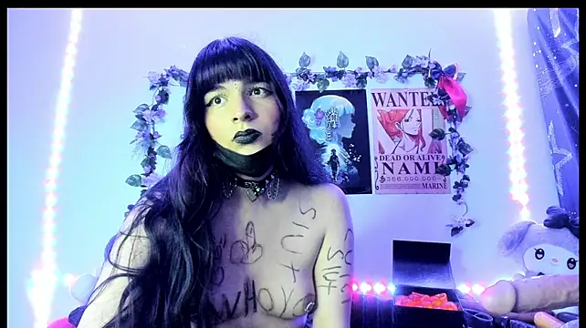 HentaySlaveDanna live sex cam
