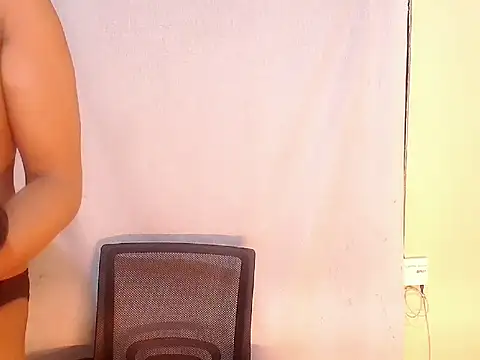 Model: Naughty_Novaxx