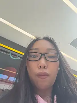 trytomakememoam live cam