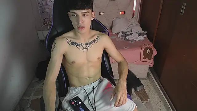 Liom_Gym live cam