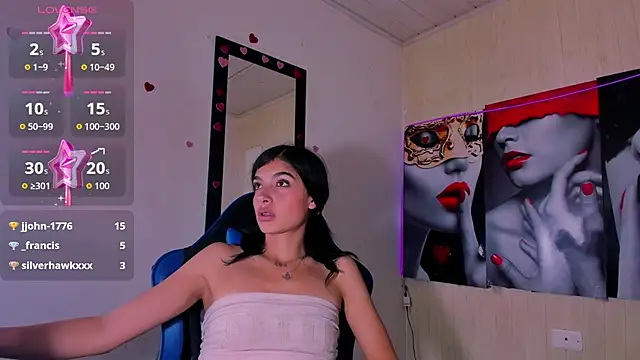 honeyluxe_ live cam on StripChat