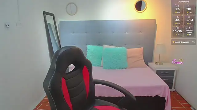 Mitsuri_Smith live cam on StripChat