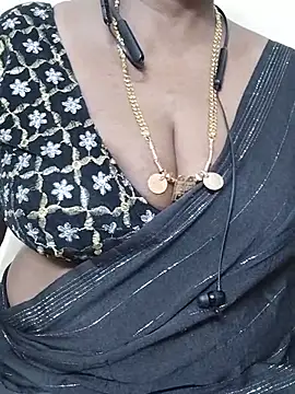 Niki076_tamil