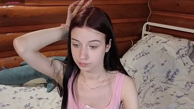AlicePowells live cam on StripChat