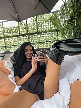 FeetVibe live cam on StripChat