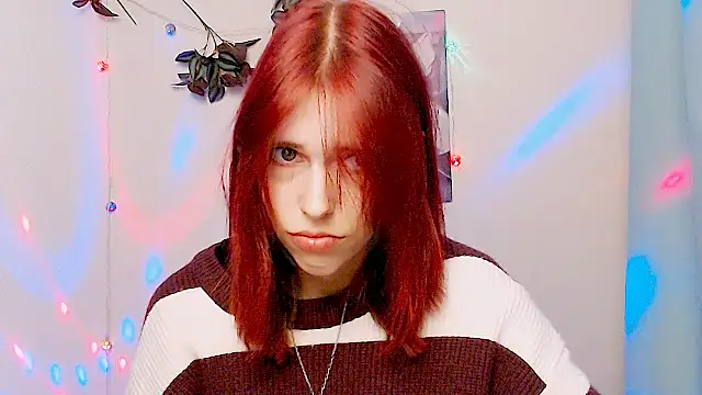 GuessMe___ live cam on StripChat