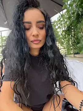 feetvibe (F young) - 🖤 Slow stocking tease & leg show