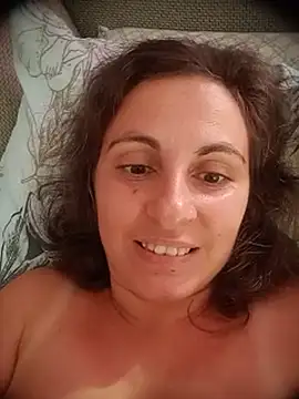 ShelaDiass live cam on StripChat