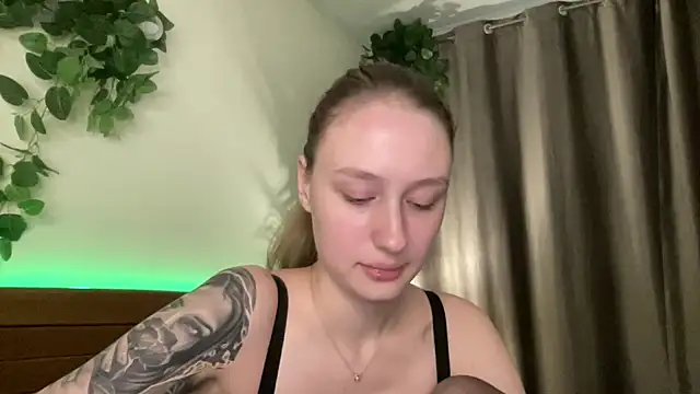 NicolePax live cam