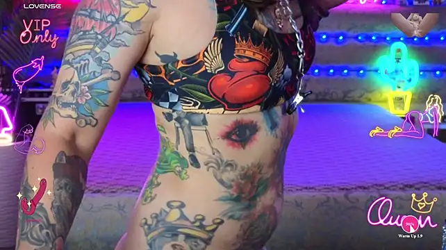 Cool_Freak_ live cam on StripChat