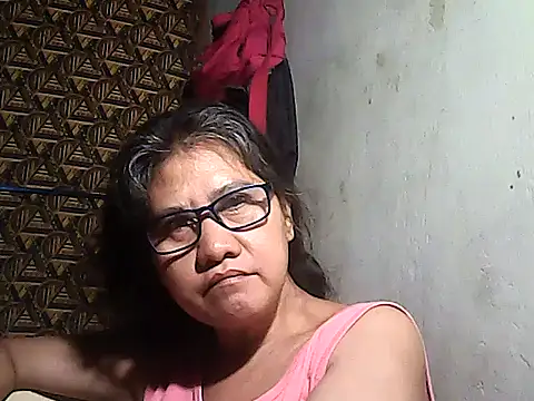 sweetsosie18 live cam on StripChat