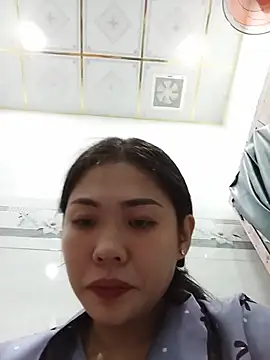 Poly_baby live cam on StripChat