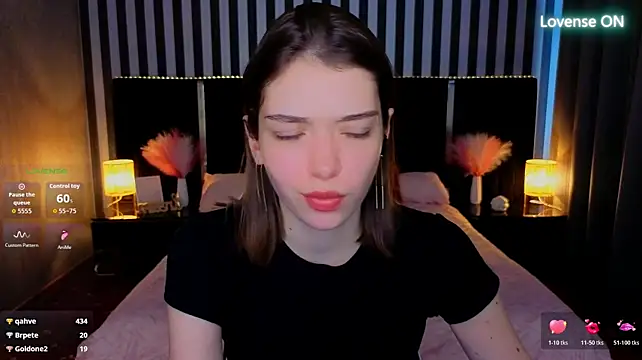 Cherry_Wipe live cam on StripChat