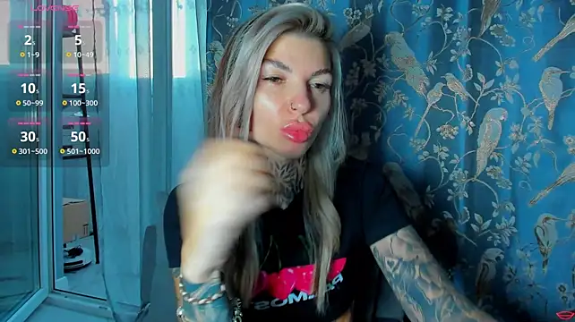 tattooedBabyy live cam on StripChat