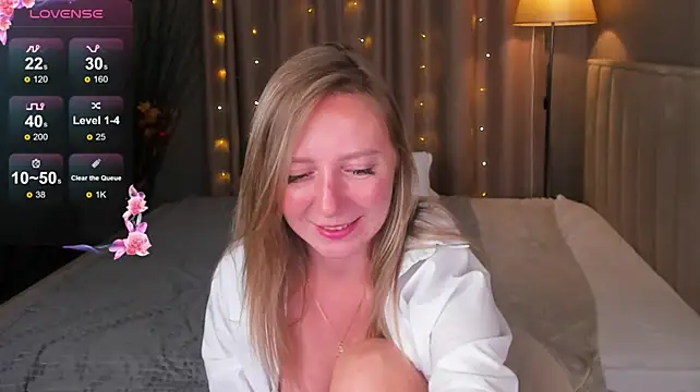 Gloria_Baker live cam on StripChat