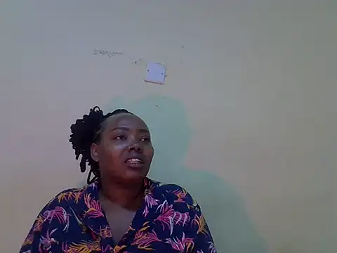 big_bootty96 live cam on StripChat