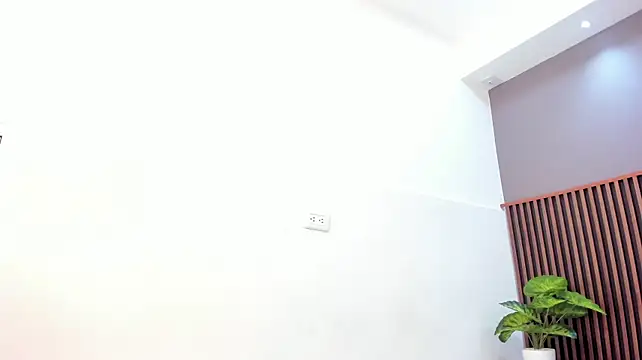 SweettCandyy_ live cam on StripChat