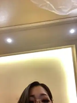Eden-166 live cam on StripChat