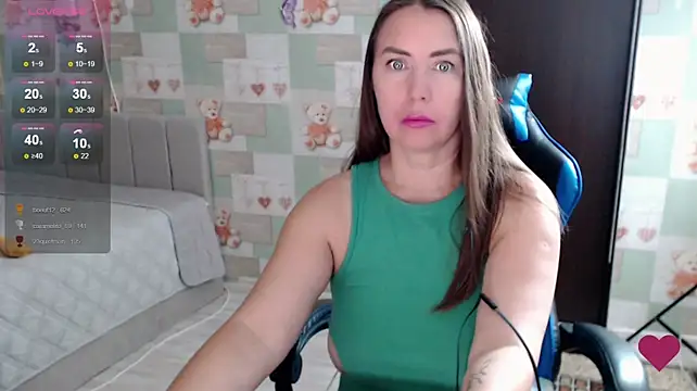 Korolek12 live cam on StripChat