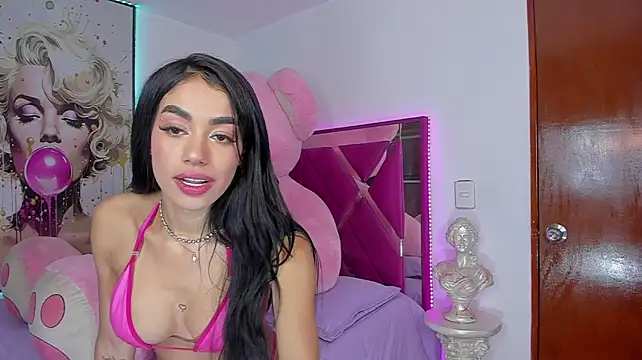 Ayris_18 live cam on StripChat