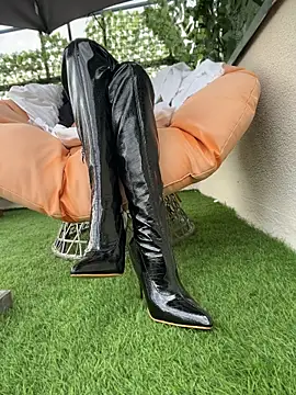 feetvibe (F young) - 🖤 Slow stocking tease & leg show
