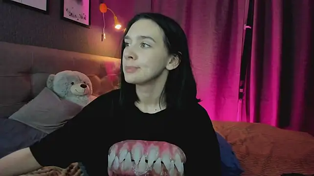 Lesi_Moonie01