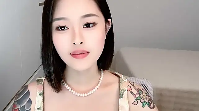 Ivy_360 live cam on StripChat