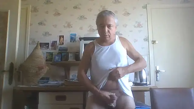 gegevincent5 live cam on StripChat